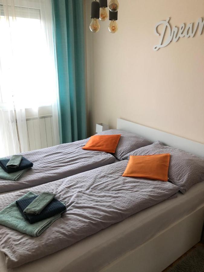 Szeged Gyoengye Apartment Exterior photo